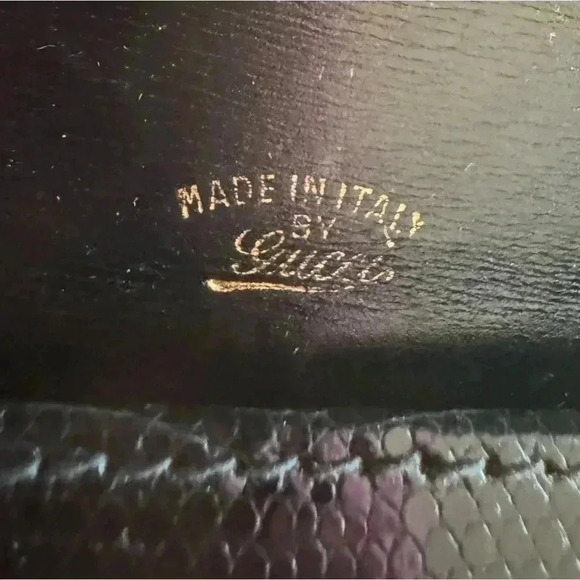 VINTAGE GUCCI SNAKESKIN CLUTCH - Picture 7 of 15
